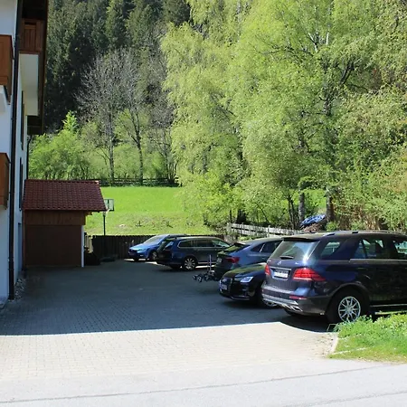Appartement-hotel Happy Kienberg Aparthotel 2*