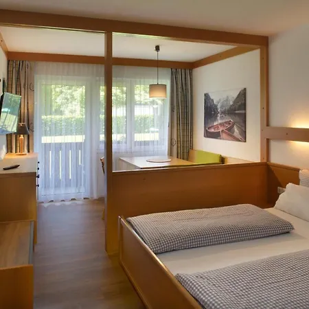 快乐吉恩贝格公园式酒店 公寓式酒店