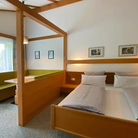 Appartement-hotel Happy Kienberg Lägenhetshotell 2*